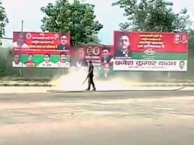 Video : As UP Battles Severe Power Crisis, Akhilesh Government Organises Multi-crore Convention