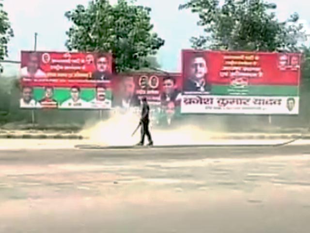 As UP Battles Severe Power Crisis, Akhilesh Government Organises Multi-crore Convention