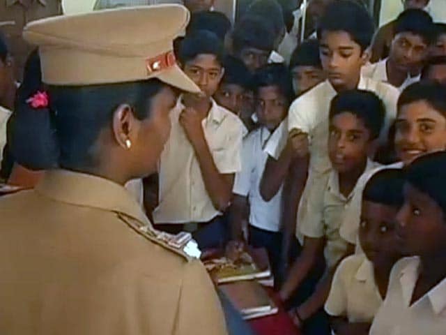 Video : How Chennai Police Celebrated the Joy of Giving