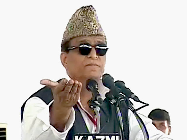 भाजपा से छीन लें 'लव जिहाद' का नारा : आजम खां