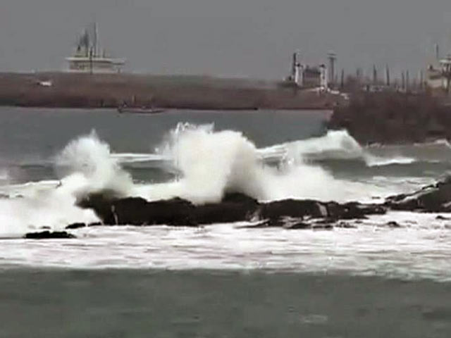 Cyclone Hudhud Will Intensify in the Next Few Hours