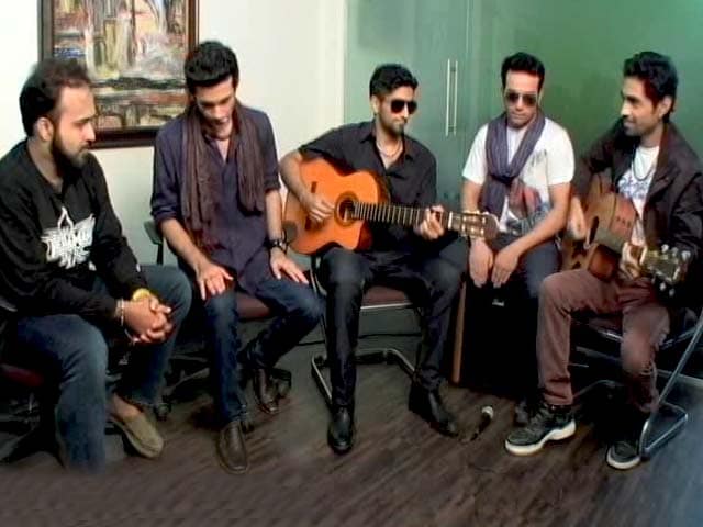 Video : MJ Show With the Popular Band - Sanam
