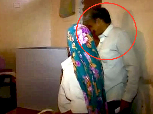 सोहना में धांधली : ईवीएम तक जाकर समझाया पोलिंग एजेंट ने