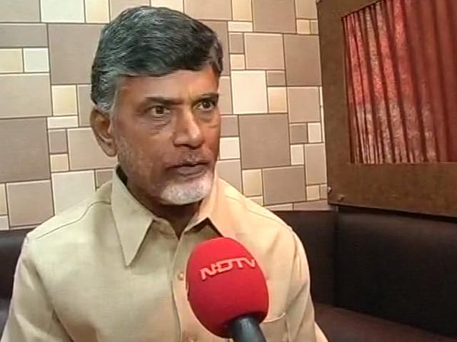Hands-On in Vizag, Chandrababu Naidu is Working Out of a Bus