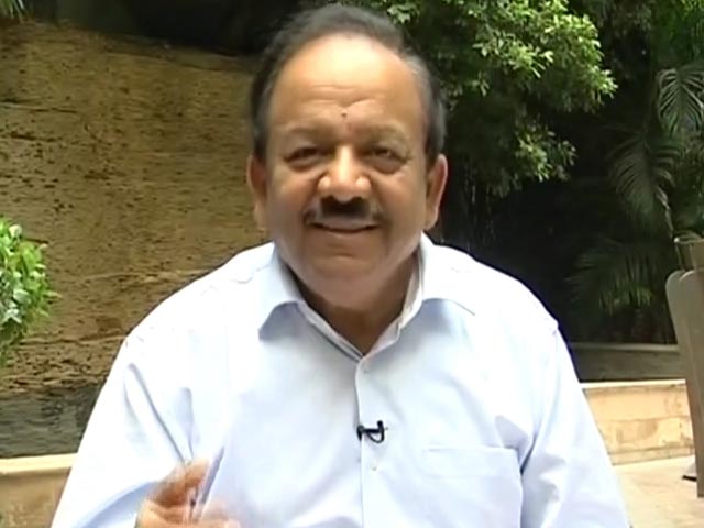 Dr Harsh Vardhan Support Banega Swachh India's Initiative