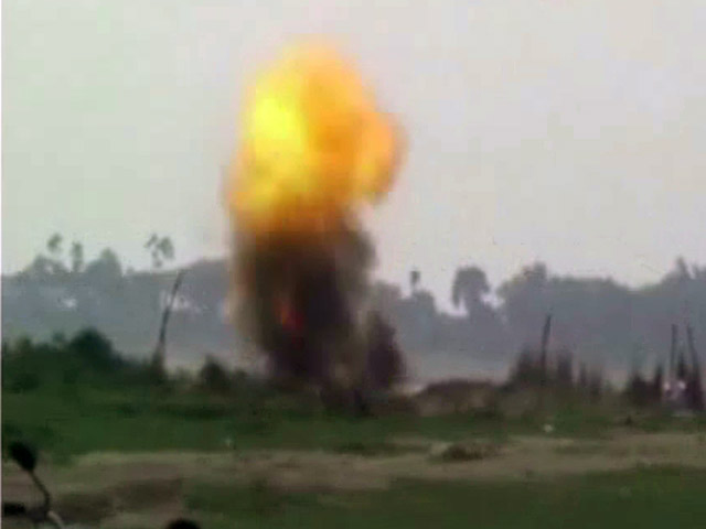 पश्चिम बंगाल के बर्धमान में एक घर से 39 बम बरामद