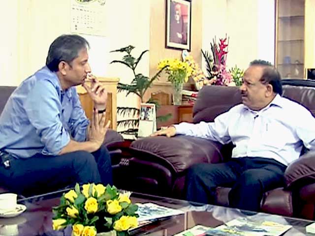 शांत दिवाली के पक्षधर क्यों हैं डॉ हर्षवर्धन?