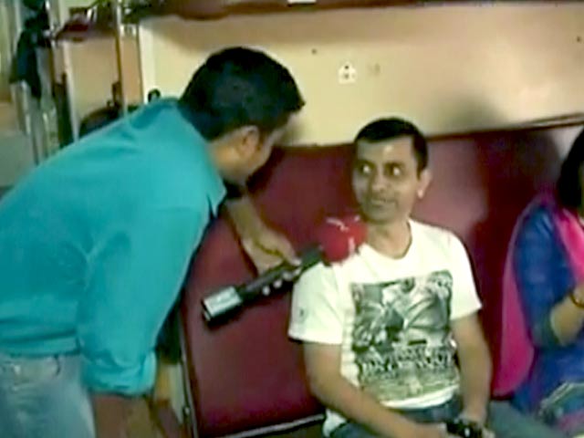 प्रीमियम ट्रेनों में कटती मुसाफिरों की जेब