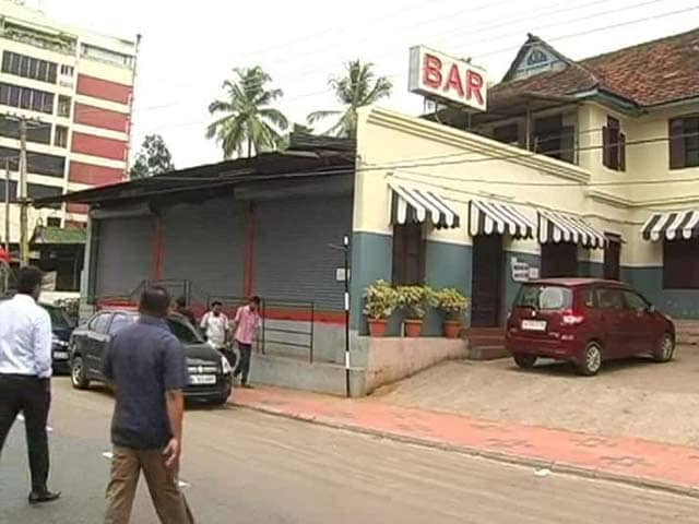 Video : Last Call in Kerala. Nearly 700 Bars to Shut, Rules Court