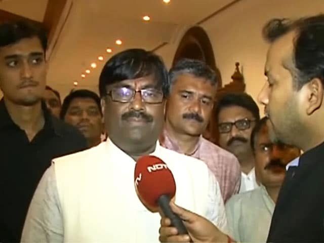Videos : महाराष्ट्र के मंत्री सुधीर मुनघंटीवार से बातचीत