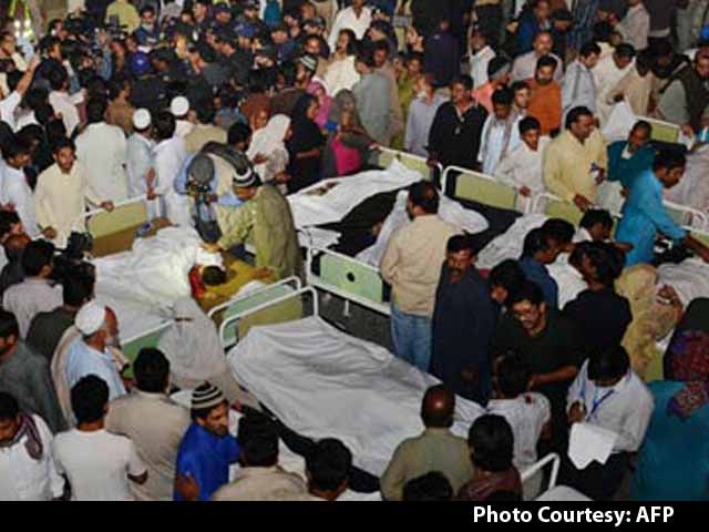 Video : 60 Killed in Pakistan in Suicide Attack at Wagah Border