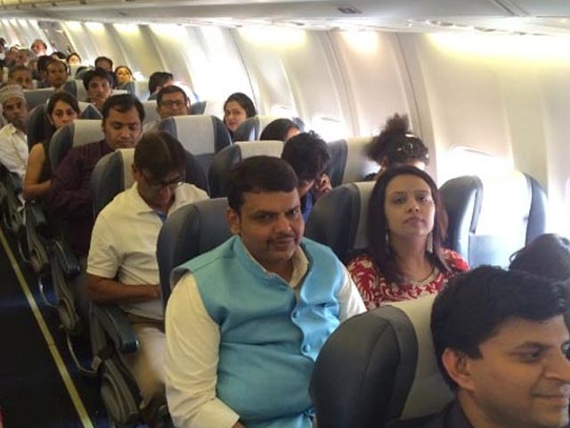 Maharashtra Chief Minister Devendra Fadnavis Flies Economy Class to Nagpur