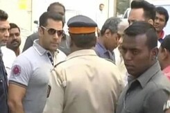 Supreme Court Raps Salman Khan on UK Visa Issue Supreme Court Raps Salman Khan on UK Visa Issue