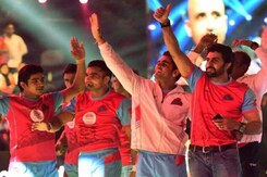 Abhishek Bachchan's Team Spirit Abhishek Bachchan's Team Spirit