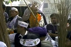'आप' की चिट्ठी : छह उपाय, ताकि न होने पाएं दंगे? 'आप' की चिट्ठी : छह उपाय, ताकि न होने पाएं दंगे?