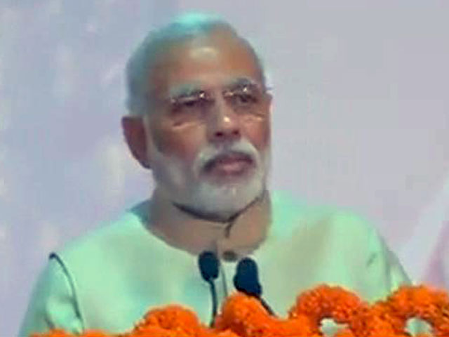 बनारस ने मुझे अपना बना लिया है : पीएम नरेंद्र मोदी