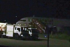 इंडिया इस हफ्ते : जब विमान से टकरा गई भैंस इंडिया इस हफ्ते : जब विमान से टकरा गई भैंस