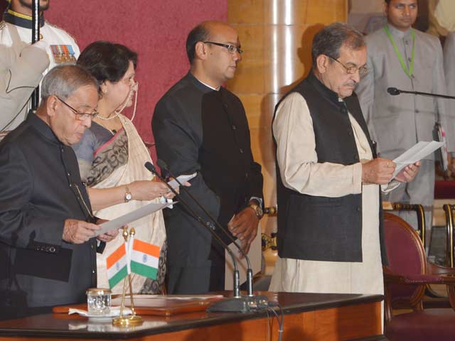 मंत्रिमंडल विस्तार में दलबदलुओं की मौज