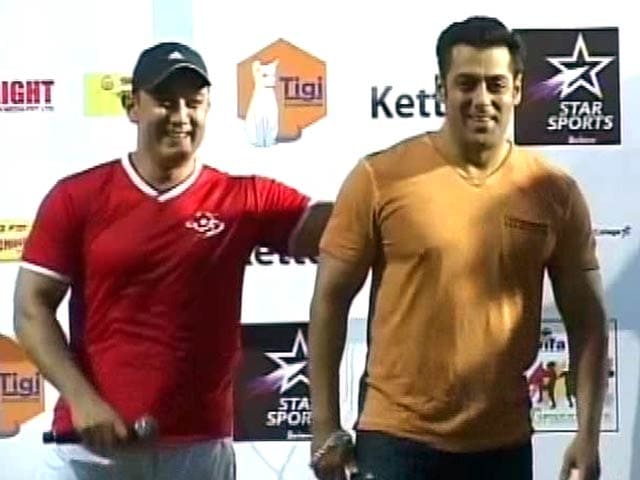 Video : Why Aamir Doesn't Need an Invite to Wedding of Salman's Sister