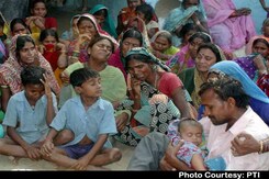 Chhattisgarh Sterilisation Deaths: Congress Calls State-Wide Bandh, Demands Chief Minister's Resignation Chhattisgarh Sterilisation Deaths: Congress Calls State-Wide Bandh, Demands Chief Minister's Resignation