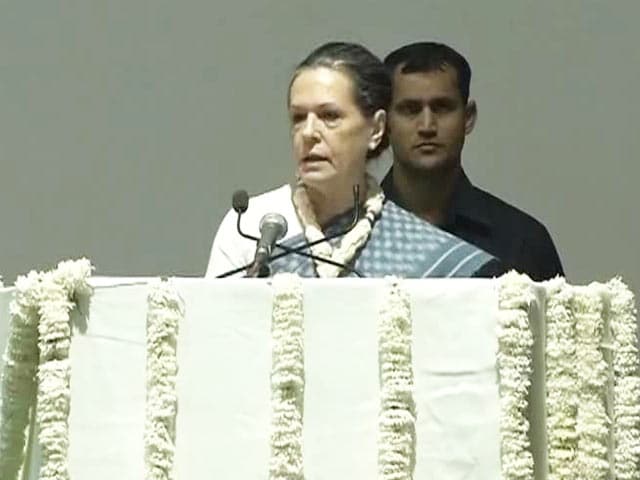 Video : Attempts Are Being Made to Get Rid of Nehru's legacy: Sonia Gandhi
