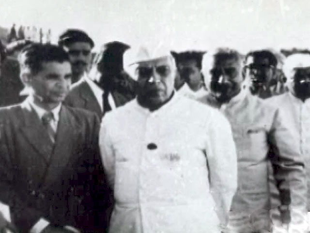 प्राइम टाइम इंट्रो : नेहरू की 125वीं जयंती