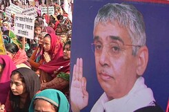 हिसार में बाबा का बवाल हिसार में बाबा का बवाल