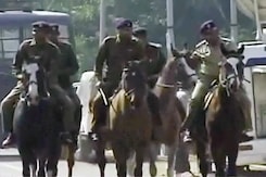 रामपाल की गिरफ्तारी के लिए पुलिस ने कसी कमर रामपाल की गिरफ्तारी के लिए पुलिस ने कसी कमर