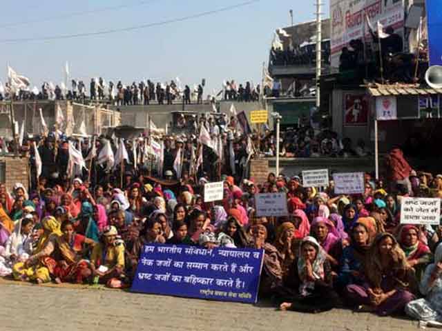 रामपाल के खिलाफ नया वारंट जारी