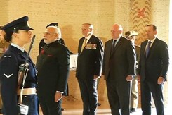 PM Modi Visits War Memorial at Canberra PM Modi Visits War Memorial at Canberra