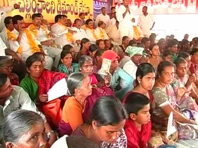 Telangana Farmer Suicides: Family Members Hold 'Dharna' in Hyderabad, Seek Help