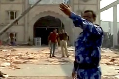 एक्सक्लूसिव : पहली बार खुला रामपाल के आश्रम का दरवाजा एक्सक्लूसिव : पहली बार खुला रामपाल के आश्रम का दरवाजा