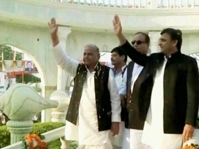 Video : 'It's All Funded by Taliban, Dawood,' Quips Azam Khan on Mulayam's Grand Birthday Celebrations