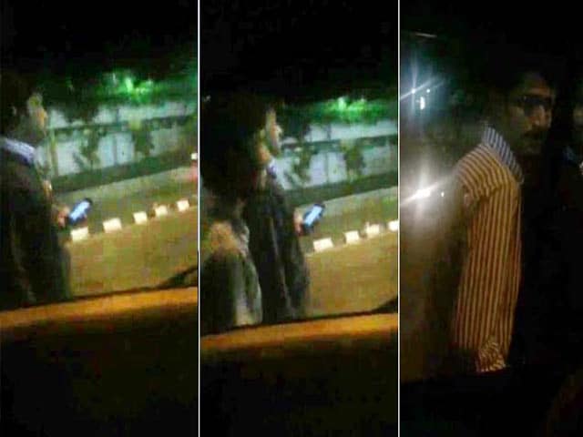 Videos : बेंगलुरु : महिलाओं को छेड़ने वाले छह आरोपी गिरफ्तार