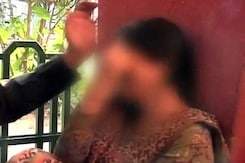 फरीदाबाद के स्कूल में 14 साल के छात्र ने खुद को लगाई आग फरीदाबाद के स्कूल में 14 साल के छात्र ने खुद को लगाई आग