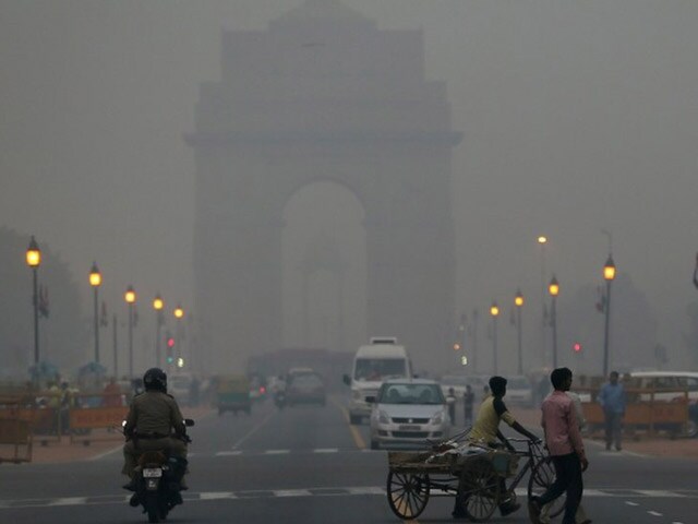 प्रदूषण से बेहाल दिल्ली