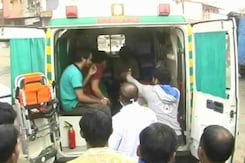 300 Fall Ill After Tanker Dumps Hazardous Waste Into Drain in Ulhasnagar 300 Fall Ill After Tanker Dumps Hazardous Waste Into Drain in Ulhasnagar