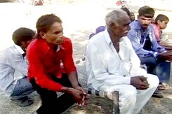 महाराष्ट्र में हर रोज चार किसान कर रहे हैं खुदकुशी महाराष्ट्र में हर रोज चार किसान कर रहे हैं खुदकुशी