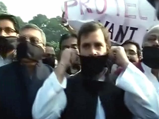 नेशनल रिपोर्टर : संसद में विरोध के नए-नए तरीके