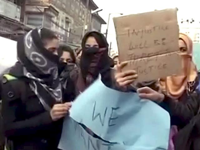 श्रीनगर में लॉ-कॉलेज की छात्रा पर तेज़ाब से हमला