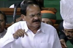 प्राइम टाइम इंट्रो : धर्मांतरण पर सरकार का रुख? प्राइम टाइम इंट्रो : धर्मांतरण पर सरकार का रुख?