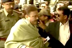 शारदा घोटाले में पश्चिम बंगाल के मंत्री मदन मित्रा गिरफ्तार शारदा घोटाले में पश्चिम बंगाल के मंत्री मदन मित्रा गिरफ्तार