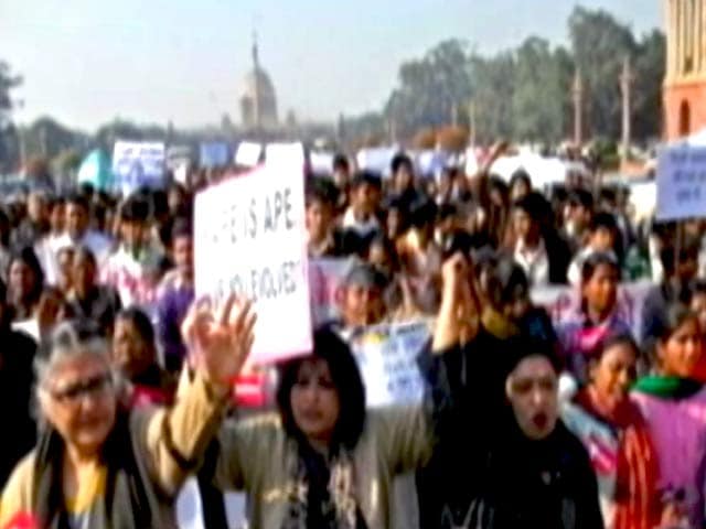 Videos : 16 दिसंबर गैंगरेप को दो साल पूरे : कितनी बदली दिल्ली