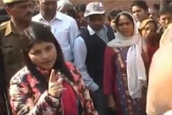 In Viral Video, Woman Officer Scolds Officials, Contractor for Shoddy Road Work In Viral Video, Woman Officer Scolds Officials, Contractor for Shoddy Road Work