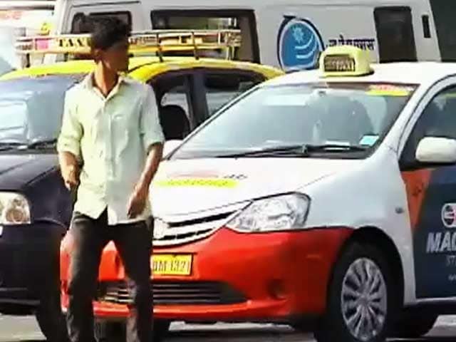 Video : मुंबई : टैक्सी वालों के लिए बैच जरूरी