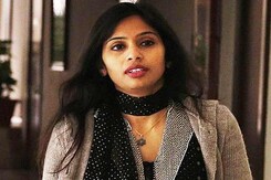 मीडिया में बयानबाज़ी की वजह से काम से हटाई गईं खोबरागड़े मीडिया में बयानबाज़ी की वजह से काम से हटाई गईं खोबरागड़े