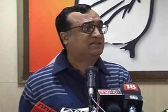 वाड्रा के बचाव में उतरी कांग्रेस वाड्रा के बचाव में उतरी कांग्रेस