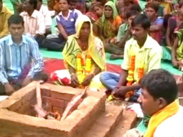 VHP Continues its 'Ghar Wapasi', Converts Over 100 Christians in Gujarat