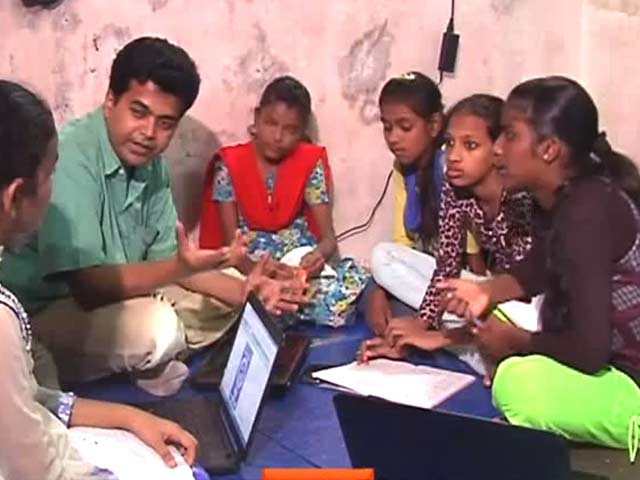 धारावी की लड़कियों का कमाल, खुद बना रही हैं एप्स