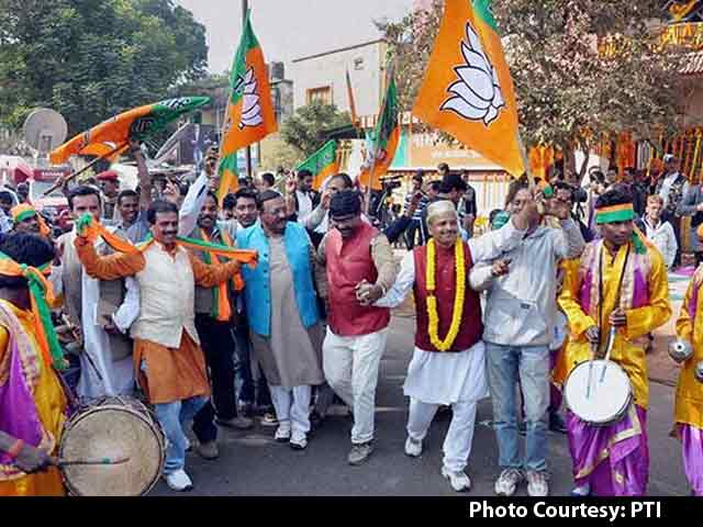 BJP Wins Jharkhand, Raghubar Das Front Runner for Chief Minister's Post